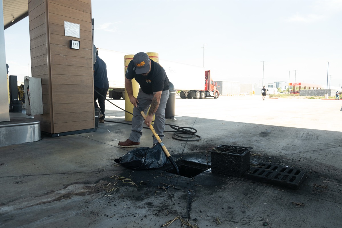 Hydro Jetting and How It Keeps Commercial Drains Flowing
